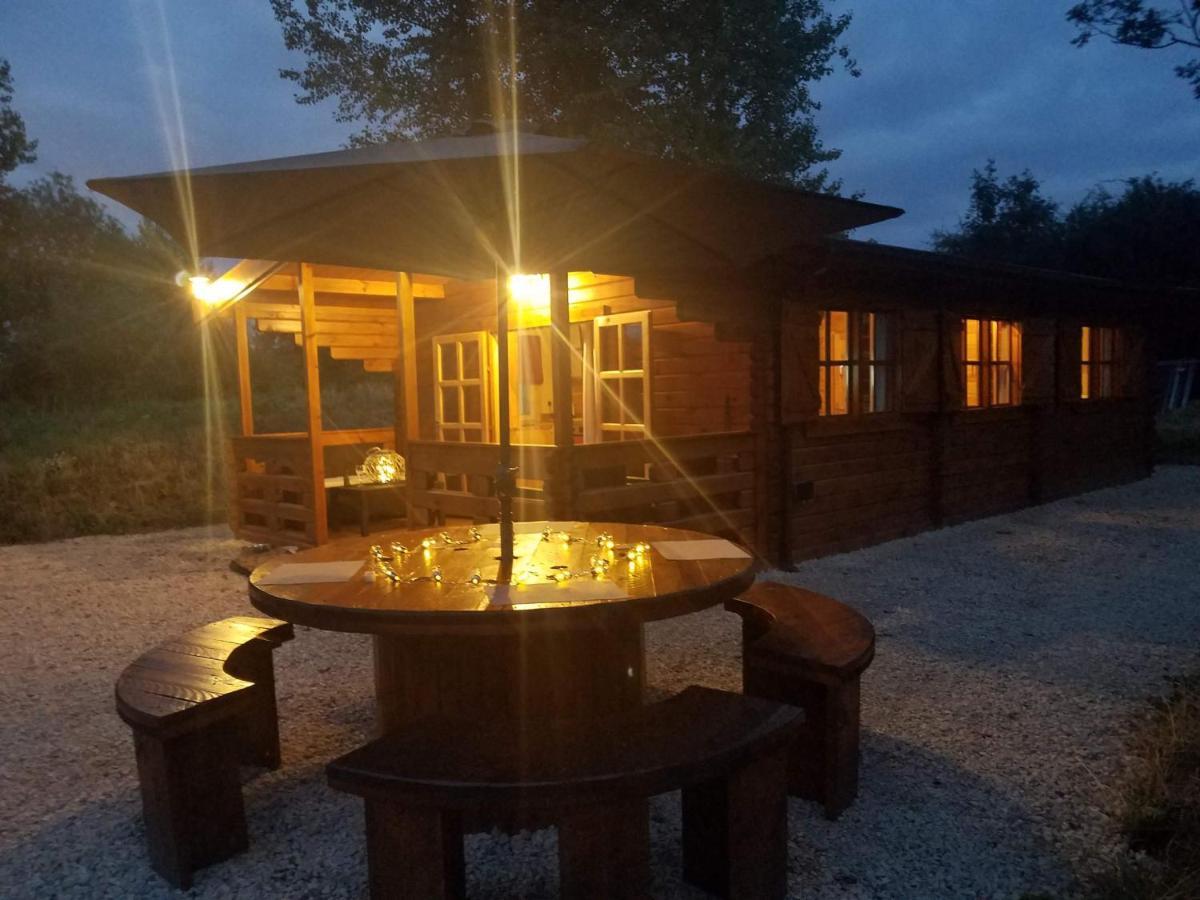 West Pool Cabin Lincoln Eksteriør billede